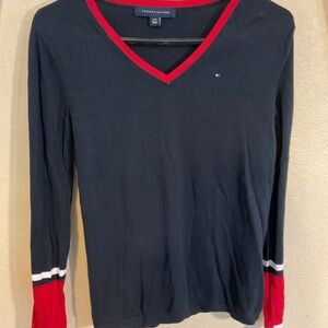 Tommy Hilfiger Women's Navy Blue and Red V-Neck Top